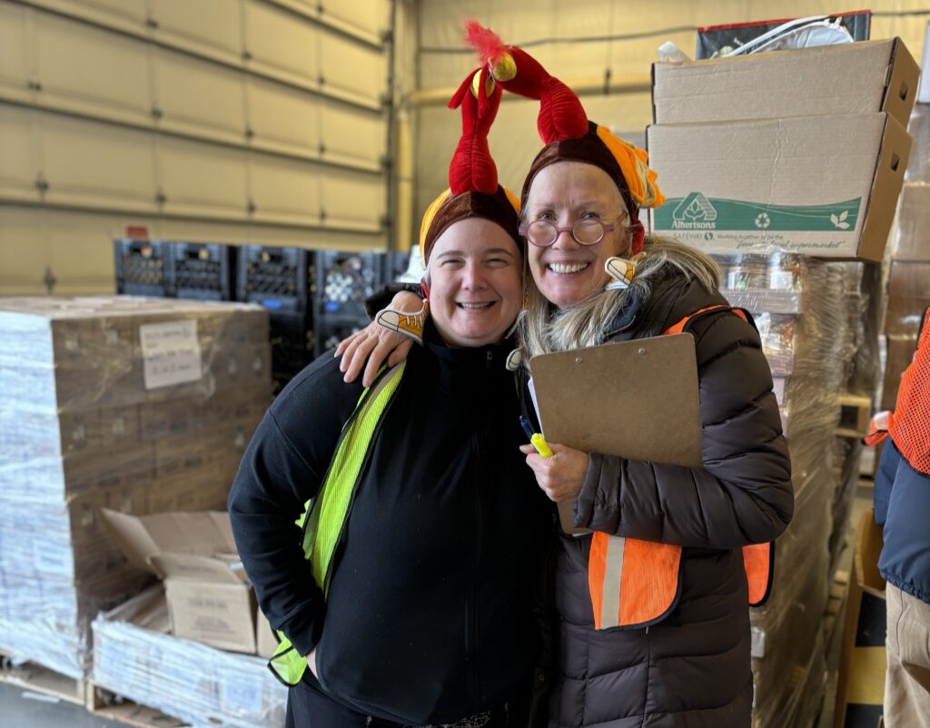 Volunteers at Thanksgiving Distribution